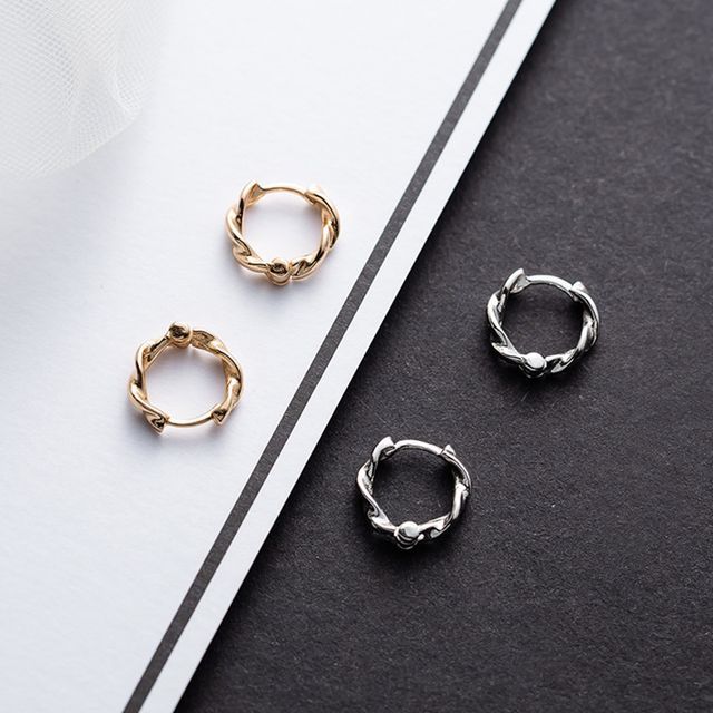 Gaya-Twisted Sterling Silver Hoop Earring