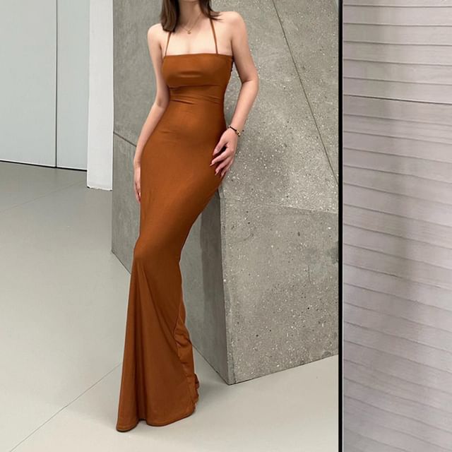 Allinya-Halter Neck Plain Open Back Maxi Mermaid Dress