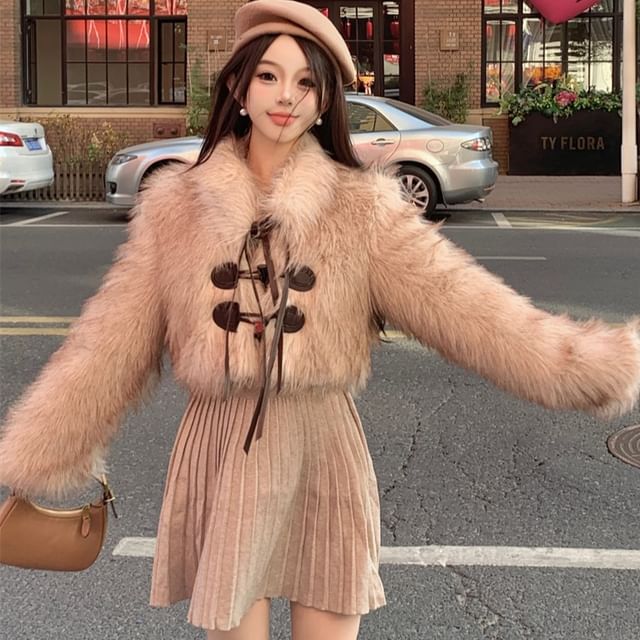 Kizmi - Faux Fur Toggle Crop Coat / Sleeveless Mini A-Line Dress