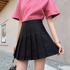 Niji Smile - Pleated Skirt with Inset Shorts Niji Smile - Pleated Skirt with Inset Shorts