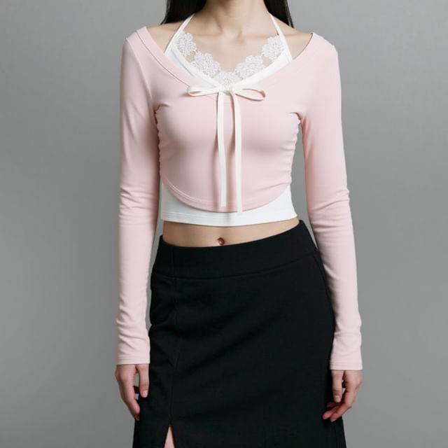 Sosana-Langärmliges zweiteiliges schmal geschnittenes Crop-Oberteil mit Neckholder Spitzeneinsatz und Schleifenakzent