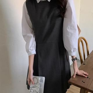 Maisee-Plain Pleated Mini Dungaree Dress
