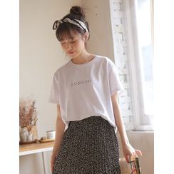 GOROKE(ゴロケ) - Letter Print T-Shirt GOROKE(ゴロケ) - Letter Print T-Shirt