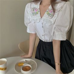 Moss Studio - Short-Sleeve Peter Pan Collar Flower Embroidered Lace Trim Blouse / Wide Plain Shorts Moss Studio - Short-Sleeve Peter Pan Collar Flower Embroidered Lace Trim Blouse / Wide Plain Shorts