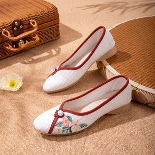 Hibak Flower Embroidered Hanfu Flats Sale