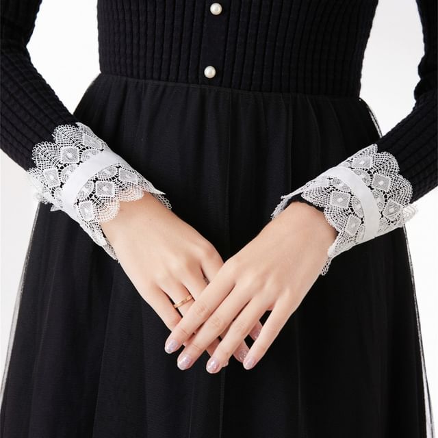 MIOW-Plain Lace Detachable Cuff