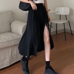 Octogirl - Slit Midi A-Line Skirt