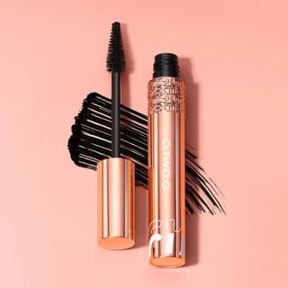 O.TWO.O - Ultra Bushy 5D Waterproof Mascara