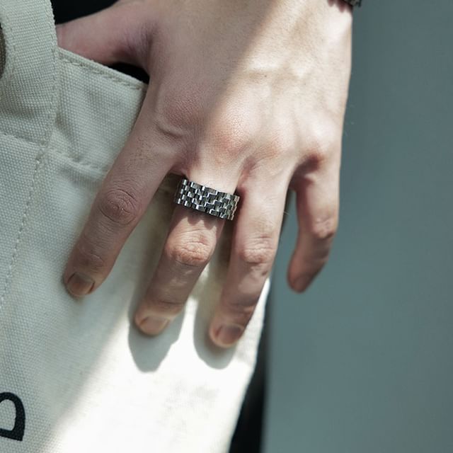 Kopesh-Double Chain Ring