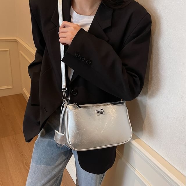 Skyglow-Faux Leather Plain Hobo Bag