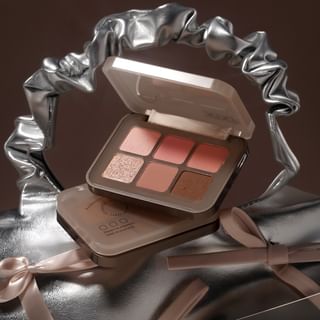 xixi - Flowery Powder Mist Six-color Eyeshadow Palette - 3 Types
