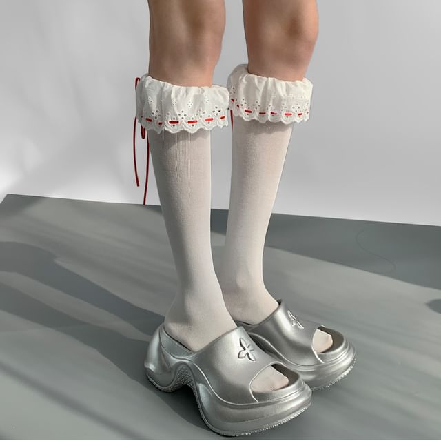 Desperim-Ruffle Long Socks