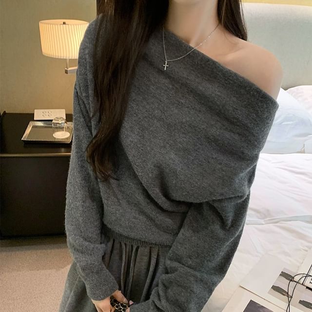 Bolgivy-Off Shoulder Plain Oversized Sweater