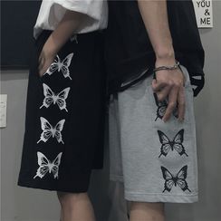 Porstina - Butterfly Patterned Straight-Cut Shorts Porstina - Butterfly Patterned Straight-Cut Shorts