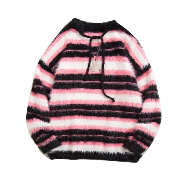 Yelmenor-Round Neck Striped Fluffy Sweater