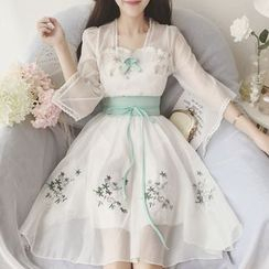 Moregirl - Traditional Chinese 3/4-Sleeve Embroidered Floral A-Line Dress