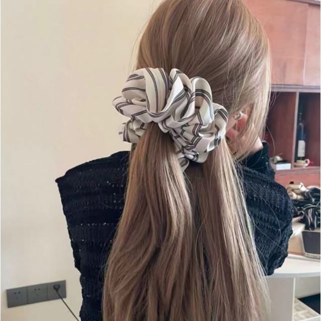 Jael-Striped Hair Scrunchie
