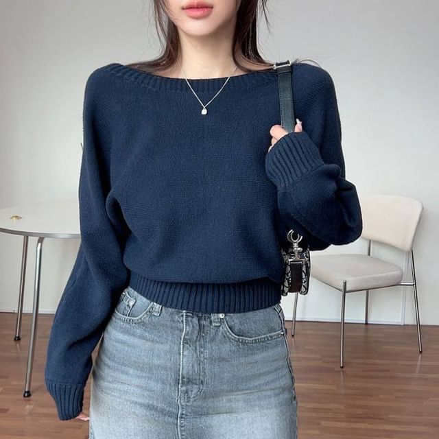 Lewwe-Boat Neck Plain Sweater