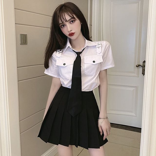 tied shirt with skirt