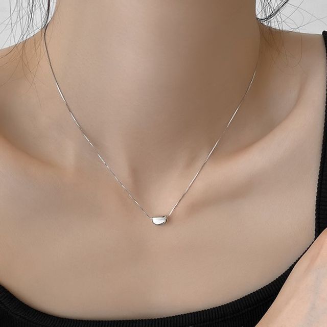 Jael-Bean Pendant Alloy Choker