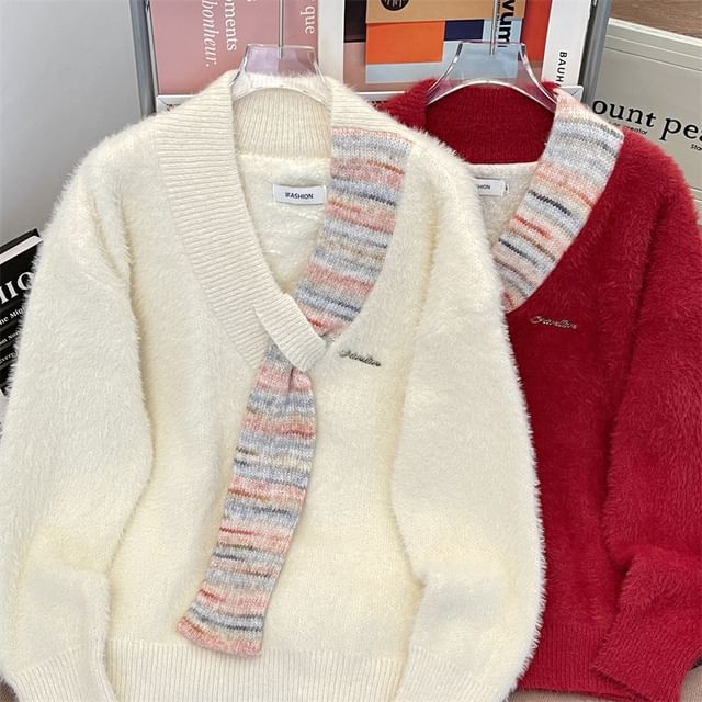 Trimecca-V-Neck Striped Panel Fluffy Sweater