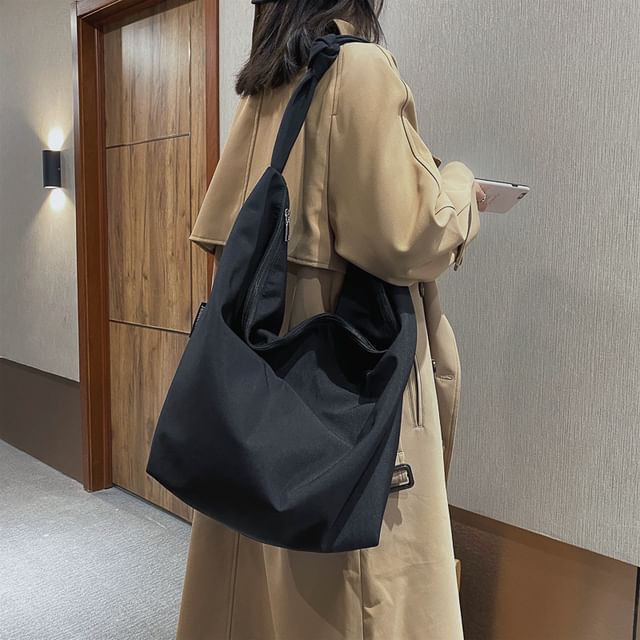 Milha-Plain Nylon Tote Bag