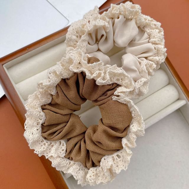 Miss Floral-Lace Trim Fabric Scrunchie