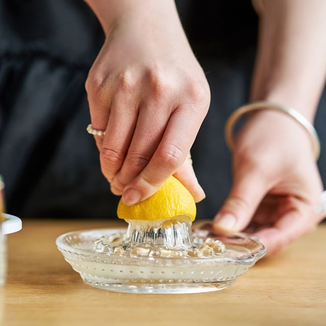 Evebe-Glass Manual Citrus Juicer-One Size