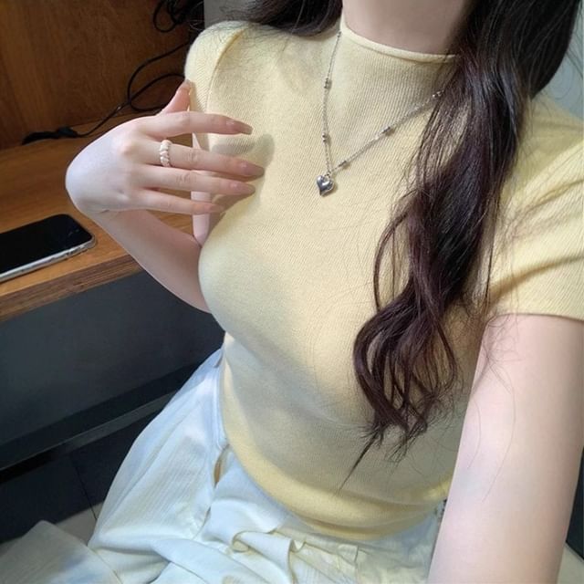 MIKIGA-Short-Sleeve High Neck Plain Knit Top