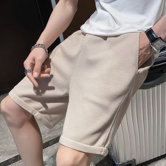 Sinlarity-Mid Rise Plain Shorts