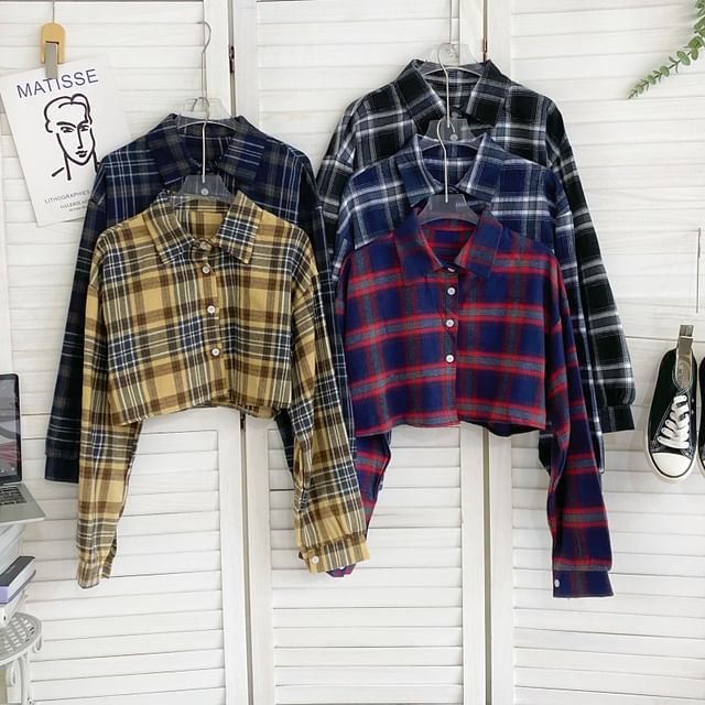 Iasia-Long Sleeve Collared Plaid Button Up Cropped Shirt