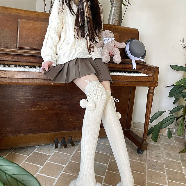 Gentiana-Pom Pom Over-The-Knee Socks