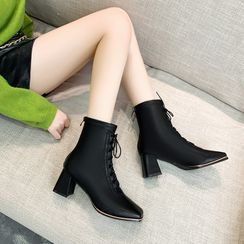 Cymbeline - Chunky-Heel Lace-Up Short Boots Cymbeline - Chunky-Heel Lace-Up Short Boots