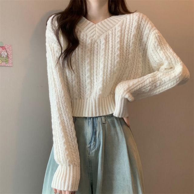 Sisyphi-V-Neck Cable Knit Plain Crop Sweater