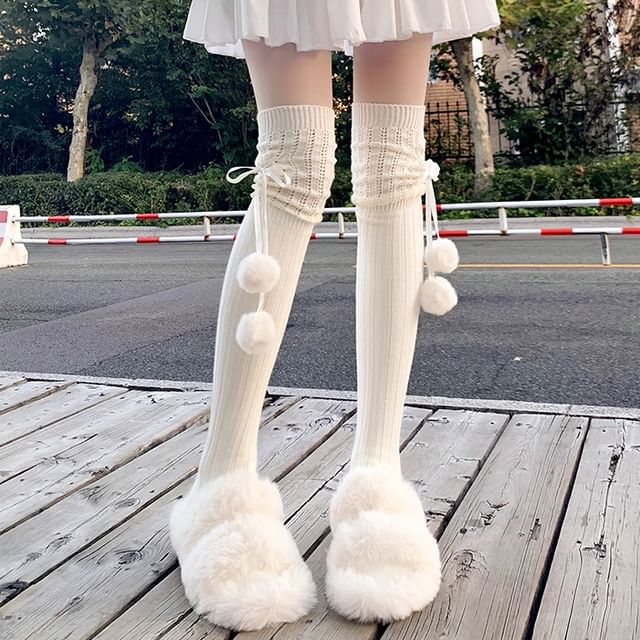 Gentiana-Pom Pom Over-the-Knee Socks