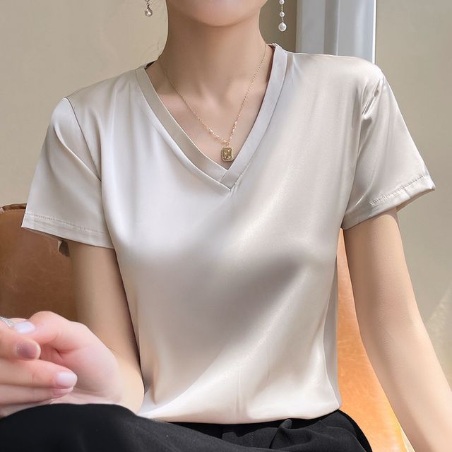 Weelop-Short-Sleeve V-Neck Plain Tee