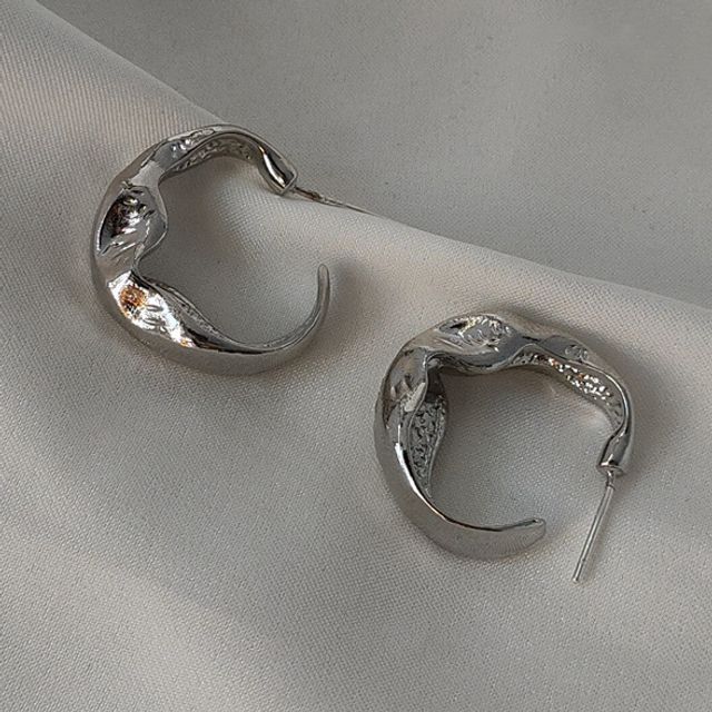 Sharkkira-Metal Hook Earring