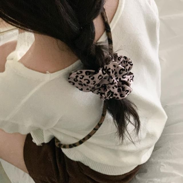 Show Mind-Leopard Print Hair Scrunchie