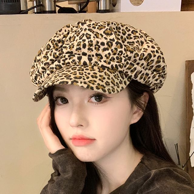 Pompabee-Leopard Print Newsboy Cap