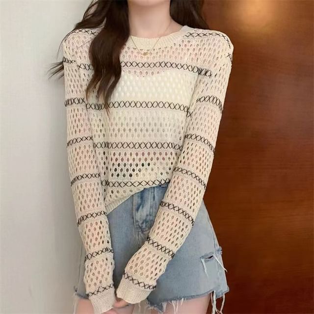 Everose-Crew Neck Striped Knit Top