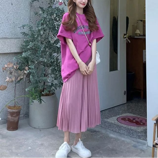 Oversized T Shirt With Pleated Skirt EFO Set: Long-Sleeve Mock