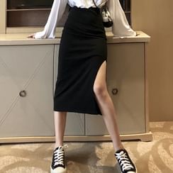 Velero - Long-Sleeve T-Shirt / Slit Midi Pencil Skirt