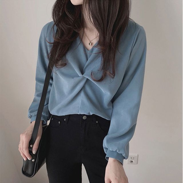 Everose-Puff-Sleeve V-Neck Plain Knotted Blouse