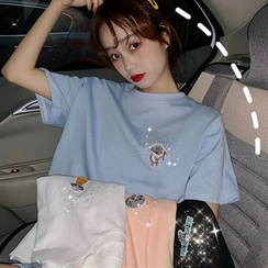 Moon City - Elbow-Sleeve Embroidered T-Shirt Moon City - Elbow-Sleeve Embroidered T-Shirt