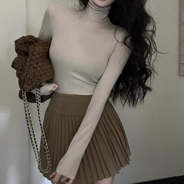 Cloud Nine-Long Sleeve Turtleneck Plain Top