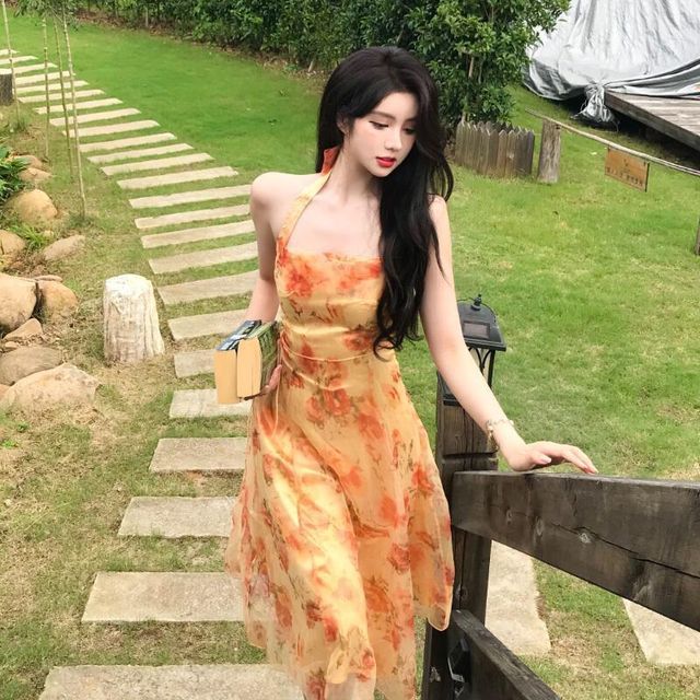 Spaghetti-Strap Halter Neck Print Midi A-Line Dress Spaghetti-Strap Halter Neck Print Midi A-Line Dress