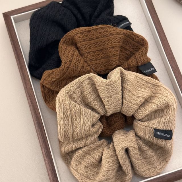 Daeuni-Knitted Fabric Scrunchie