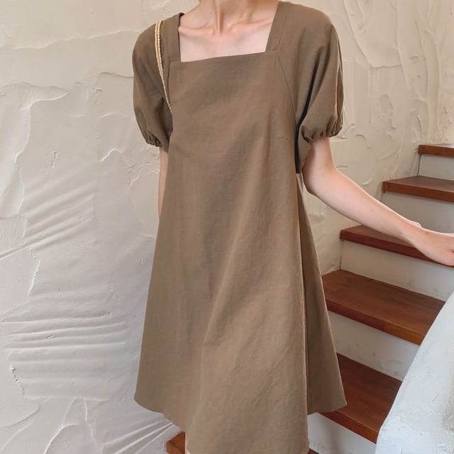 Bigfol-Short Sleeve Square Neck Plain Mini A-Line Dress