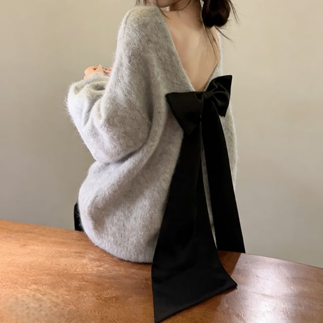 Magma-Übergroßer Pullover mit Puffärmeln offener Rückseite und Schleife