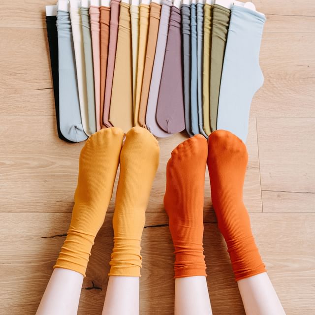 Lychee-Set of 8 Plain Long Socks